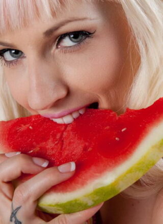 Lynn Pops In The Kitchen Does Dirty Things To A Piece Of Watermelon
