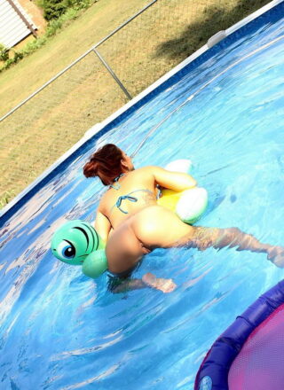 Briana Lee - Pool Candids
