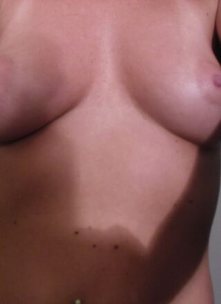 Bella Xoxo Is Manning The Camera And Showing Her Self Up Close And Personal In These Self Shots