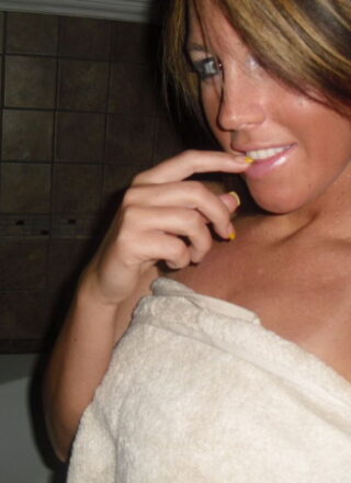 Bella Xoxo Is Manning The Camera And Showing Her Self Up Close And Personal In These Self Shots