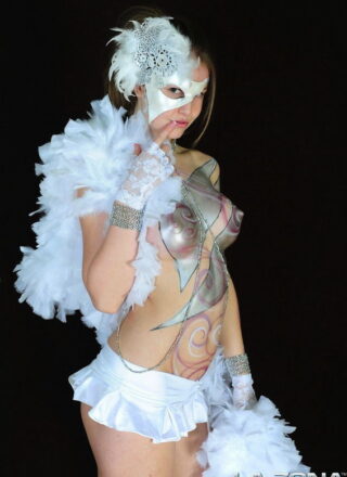La Zona Modelos: Aston looks sexy with body paint over her topless body