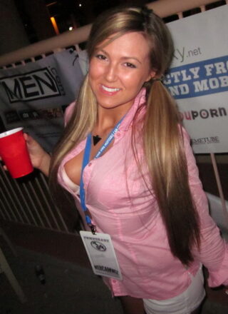 Candid Pictures From Craving Carmen During Her Recent Visit To Phoenix Arizona