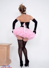 Pin-up Wow: Elle Richie In Her Tiny Pink Skirt And Black Corset Makes A Strip Only For You