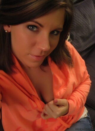 Blueyed Cass - Living Room Strip