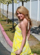 Sarah Peachez - Yellow Dress