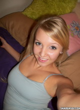 Share My Gf: Selfshot Pictures In Bed