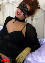 Pin-up Wow: Gorgeous Elle Richie In Sexy Lingerie, Stockings And Masquerade Mask