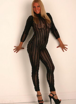Nextdoor-models: Leslie Scarscelli - Black Cat Suit
