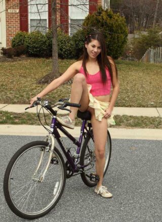 Als Scan: Shyla Jennings - Pro Cyclist
