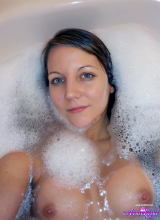 Andi Land - Bubble Bath Fun