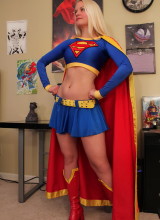 Alisa Kiss - Supergirl