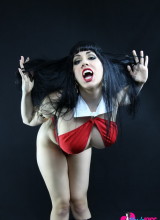 Kayla Kiss Shows You Her Dark Side....as Vampirella!