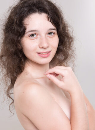 Watch4beauty: Casting Jenifer