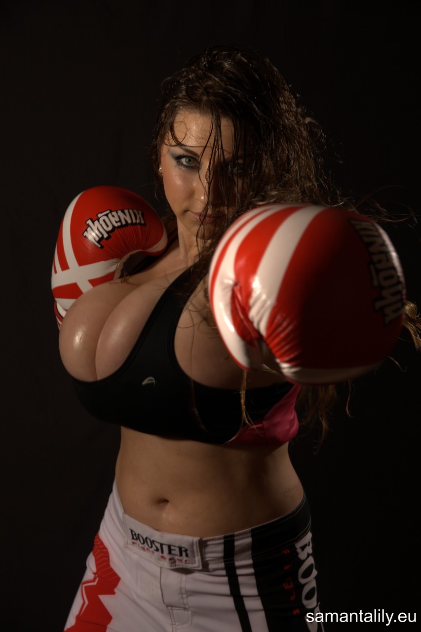 Samanta Lily - Boxing.