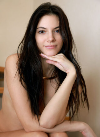 Met-art: Aleksandrina - Petite Brunette