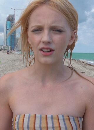 Hot Crazy Mess: Kate Bloom - Beach Pickup