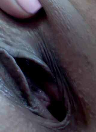 Briana Lee - Extreme Closeups