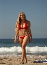 Zishy: Kayla Linchek - Beach Blonde