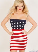 Alluring Vixens: Mindy Robinson - Happy 4th Of July From Busty Blonde Babe