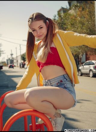 This Years Model: Lana Lea - American Model