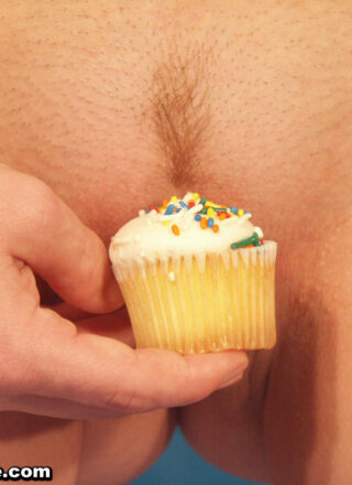 Sexy Pattycake - Eat My Pussy