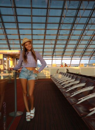 Katya Clover - Public