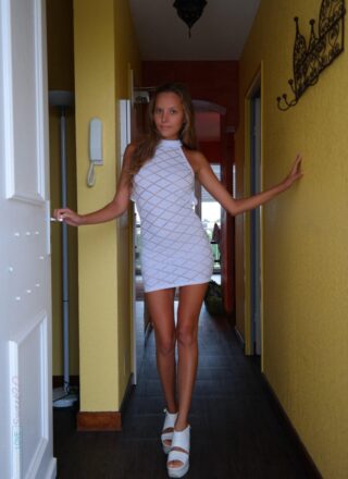 Katya Clover - Public