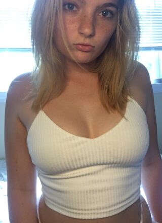 Fancentro: Moon Nude