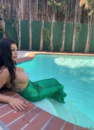Briana Lee - Sexy Mermaid