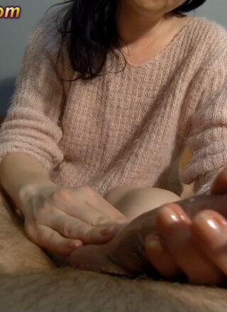 Mayas Handjobs: Teasing With Ruined Orgasm