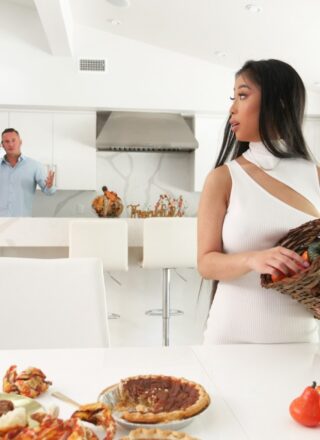 Cum4k: Jade Kush - Cum Filled Thanksgiving