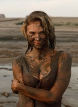 Zishy: Sofia Orlova Muddy Babe 10