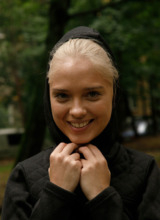 Zishy: Katya Nesterova Attracts Squirrel 6