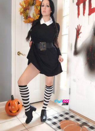 Kayla Kiss - Wednesday Addams Cosplay 2