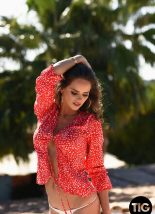 This Is Glamour: Adele Taylor - 2