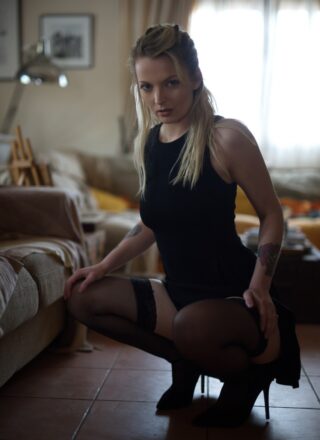 BreathTakers: Natasha Oliver - Down To Business 3