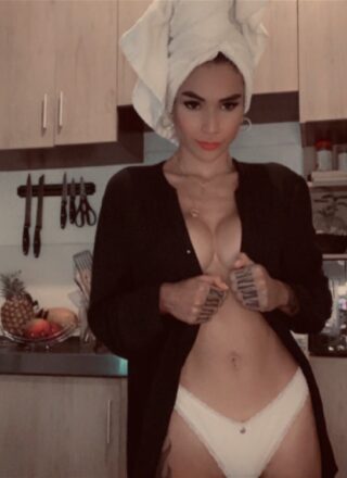 FanCentro: Maria Juana - Naughty kitchen