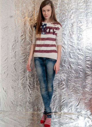 Emily Bloom Shiny Background 1