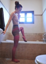 Sophias Sexy Legwear - Layered Bath 6