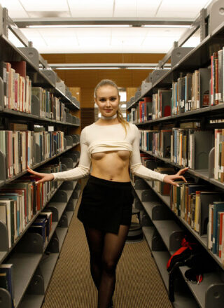 Zishy: Isabella Herzog in Pantyhose 7