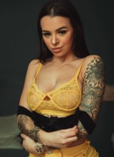 More Than Nylons: Mia Stryker - Bumblebee 4