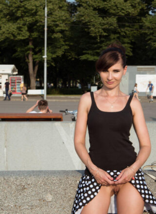 Jeny Smith - Public Upskirt Flashing 10