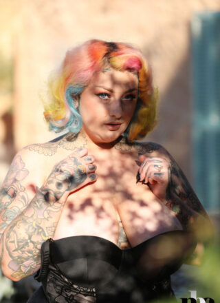 Nothing But Curves: Galda Lou - 3