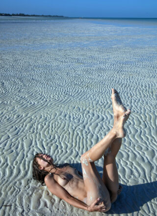 Irene Rouse Beach Splits 2
