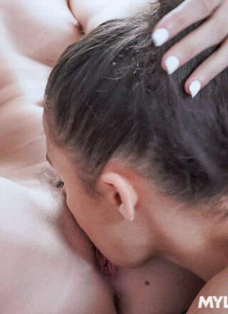 Ella Cruz - 3