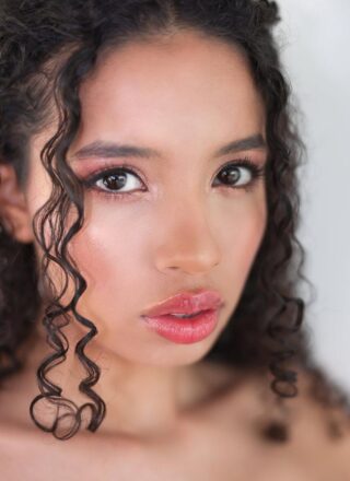 Watch4beauty: Valery Ponce - In the Bedroom