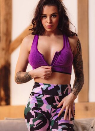 Skin Tight Glamour: Mia Stryker - Cosy Night Home 3