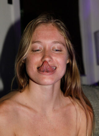 Zishy: Moon Torrance Shows off her Tan Lines 3
