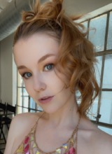 Emily Bloom - 8th Cammiversary
