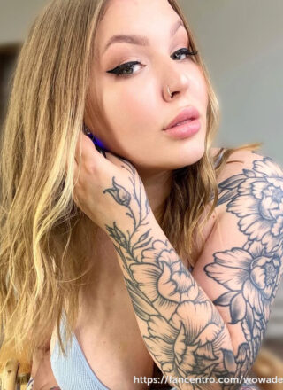 FanCentro: Wowadele Nude